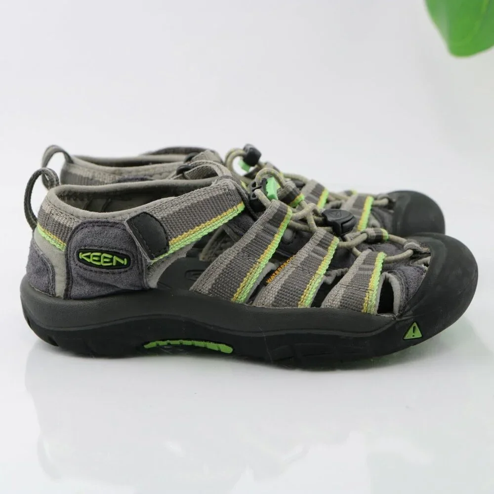 Keen Boys Newport H2 Sandal Size 3 Active Wet Dry Hike Quick Lace Toe Guard